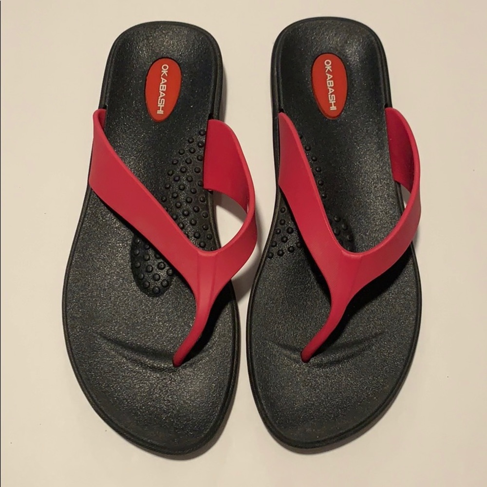 OKABASHI pink flip flops. Size ML (women 8-9)